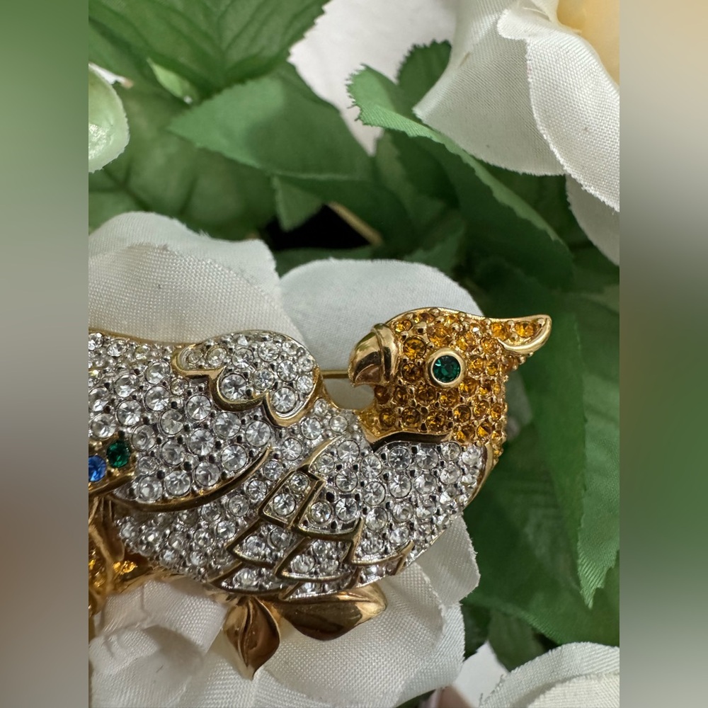 Swarovski Swan Gold Plated Vintage Cockatiel Parrot Brooch and Pin - Picture 11 of 15
